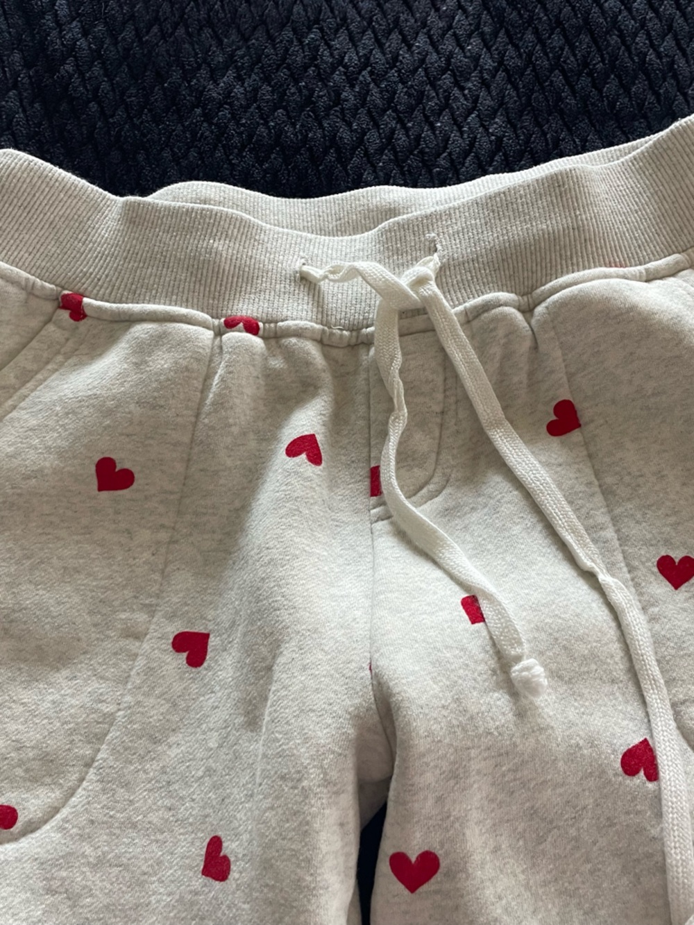 Womens Light Gray Heart Print Jogger Sweatpants and sweatshirt - Red Hearts